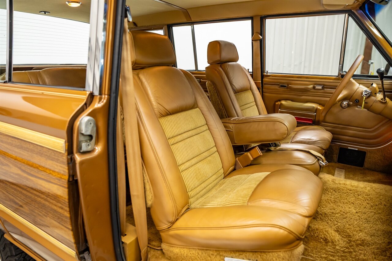 1986 Jeep Grand Wagoneer   - Photo 50 - Springfield, MO 65802