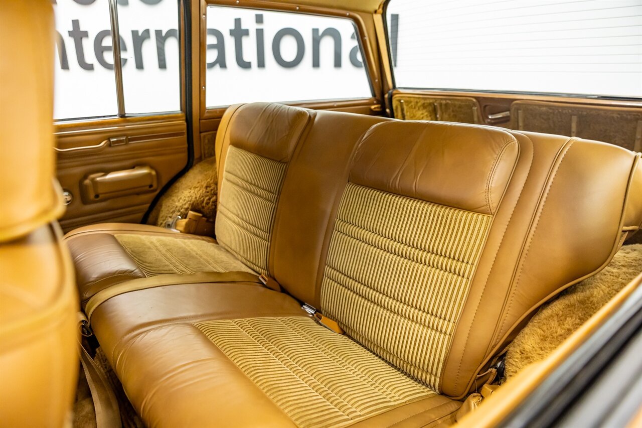 1986 Jeep Grand Wagoneer   - Photo 47 - Springfield, MO 65802