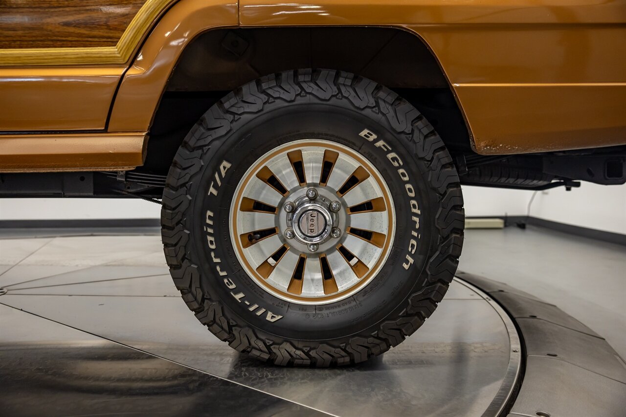 1986 Jeep Grand Wagoneer   - Photo 19 - Springfield, MO 65802