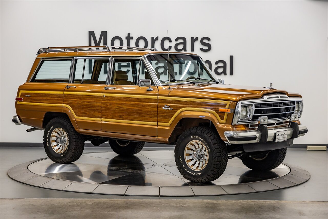 1986 Jeep Grand Wagoneer   - Photo 8 - Springfield, MO 65802