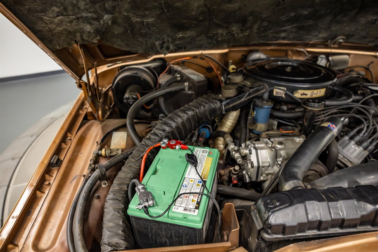 1986 Jeep Grand Wagoneer   - Photo 73 - Springfield, MO 65802
