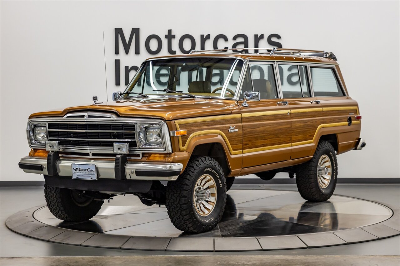 1986 Jeep Grand Wagoneer   - Photo 1 - Springfield, MO 65802