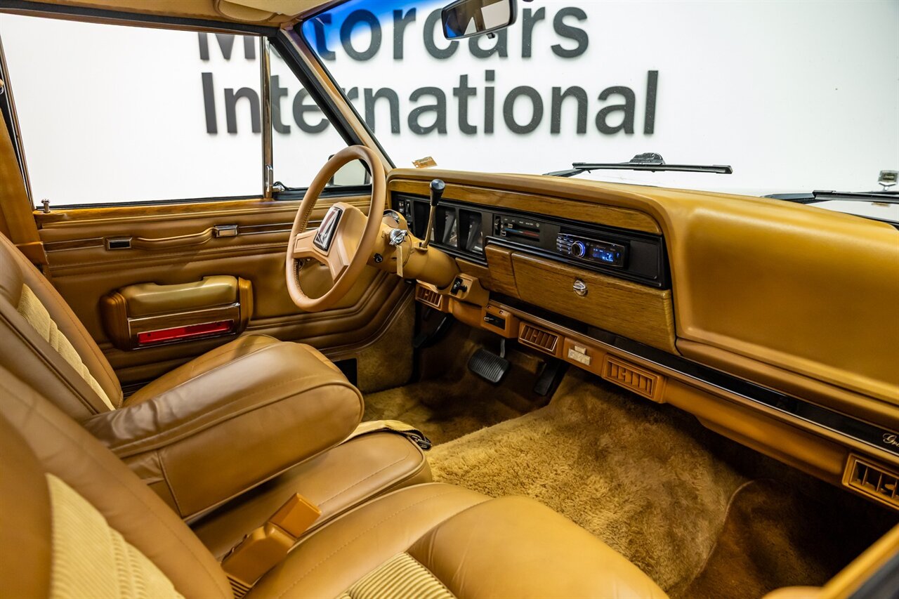 1986 Jeep Grand Wagoneer   - Photo 53 - Springfield, MO 65802