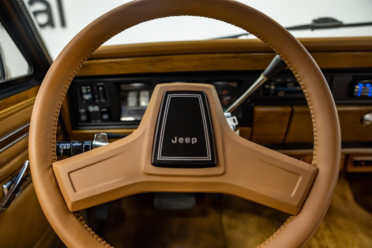 1986 Jeep Grand Wagoneer   - Photo 63 - Springfield, MO 65802
