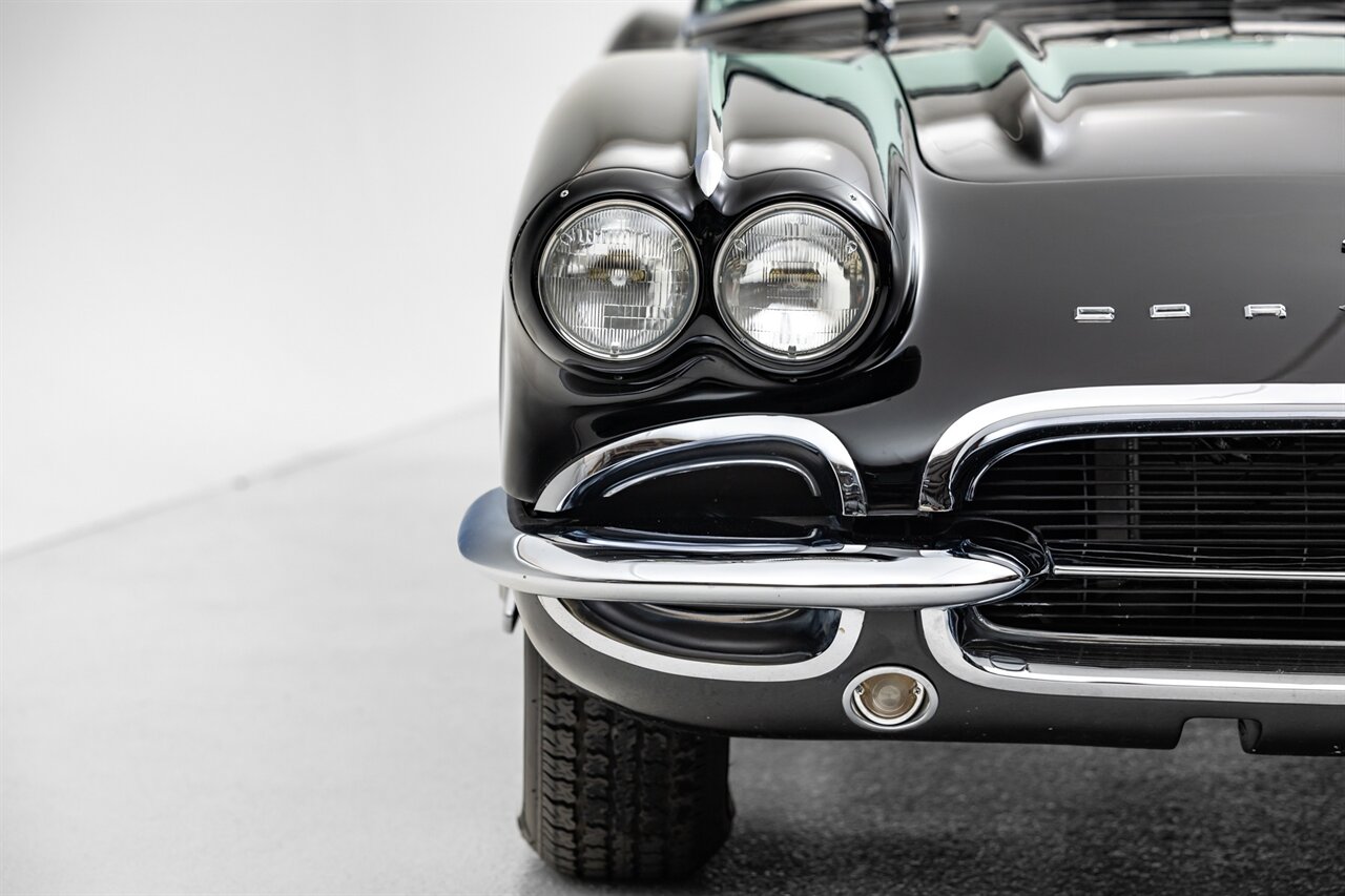 1962 Chevrolet Corvette   - Photo 5 - Springfield, MO 65802