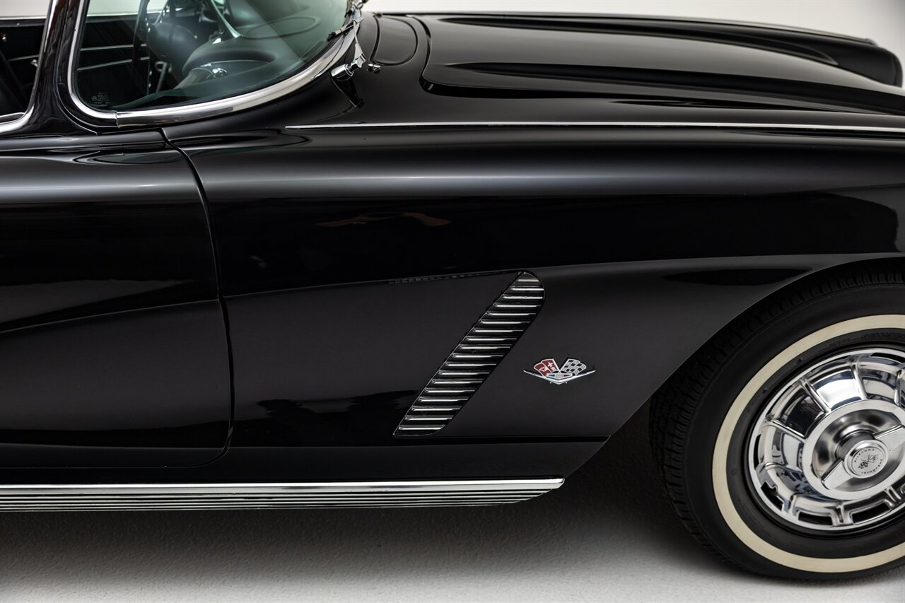 1962 Chevrolet Corvette   - Photo 41 - Springfield, MO 65802