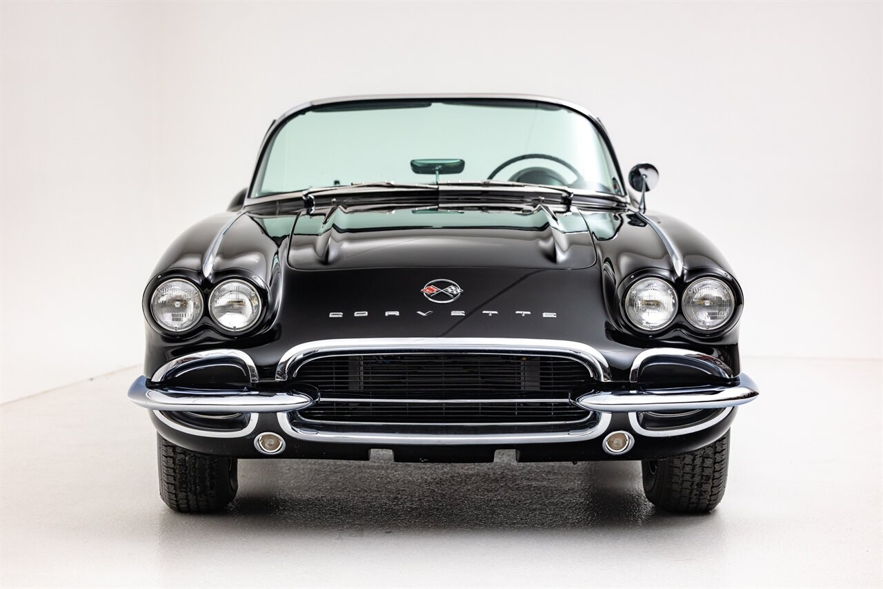 1962 Chevrolet Corvette   - Photo 4 - Springfield, MO 65802