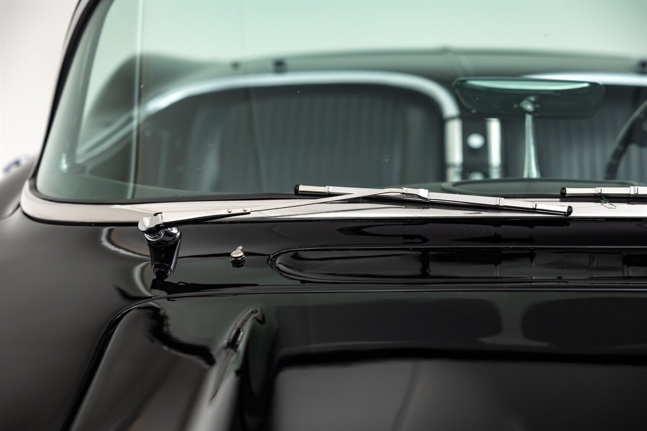 1962 Chevrolet Corvette   - Photo 24 - Springfield, MO 65802