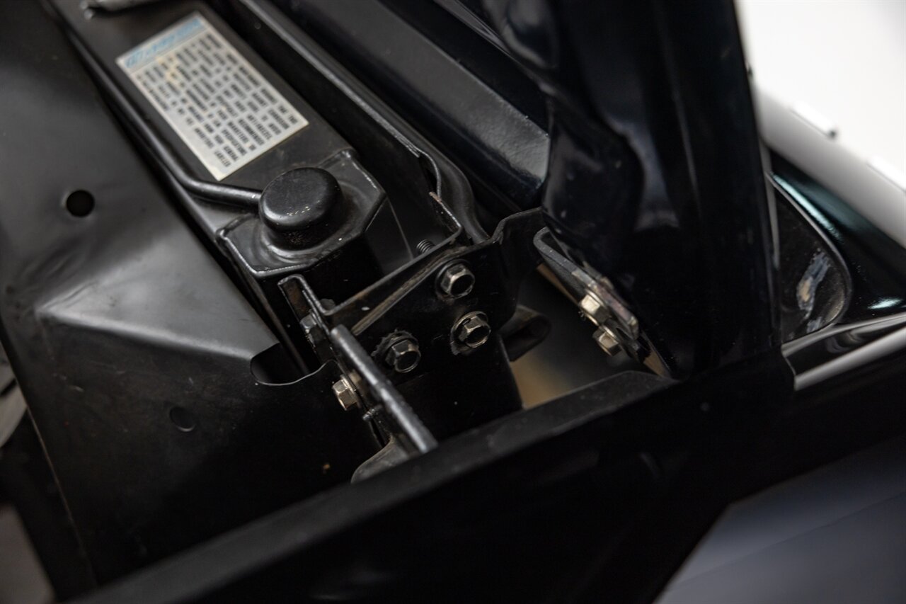 1962 Chevrolet Corvette   - Photo 55 - Springfield, MO 65802