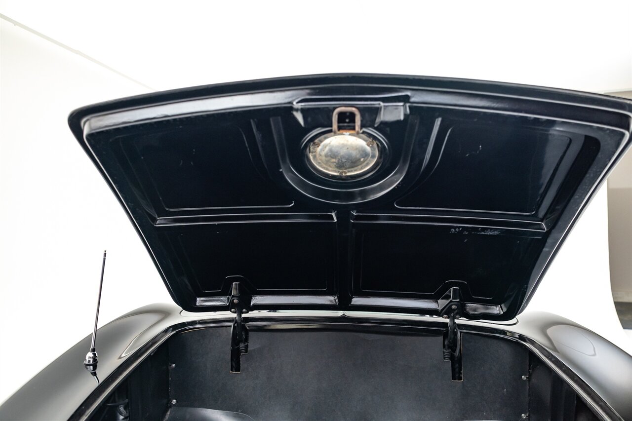 1962 Chevrolet Corvette   - Photo 70 - Springfield, MO 65802