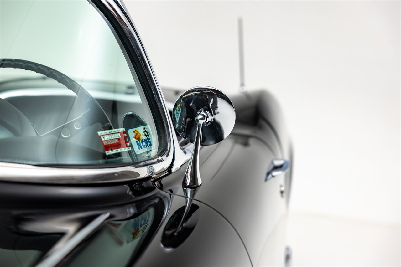 1962 Chevrolet Corvette   - Photo 22 - Springfield, MO 65802