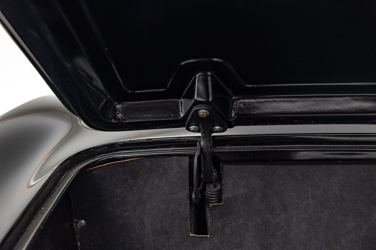 1962 Chevrolet Corvette   - Photo 68 - Springfield, MO 65802