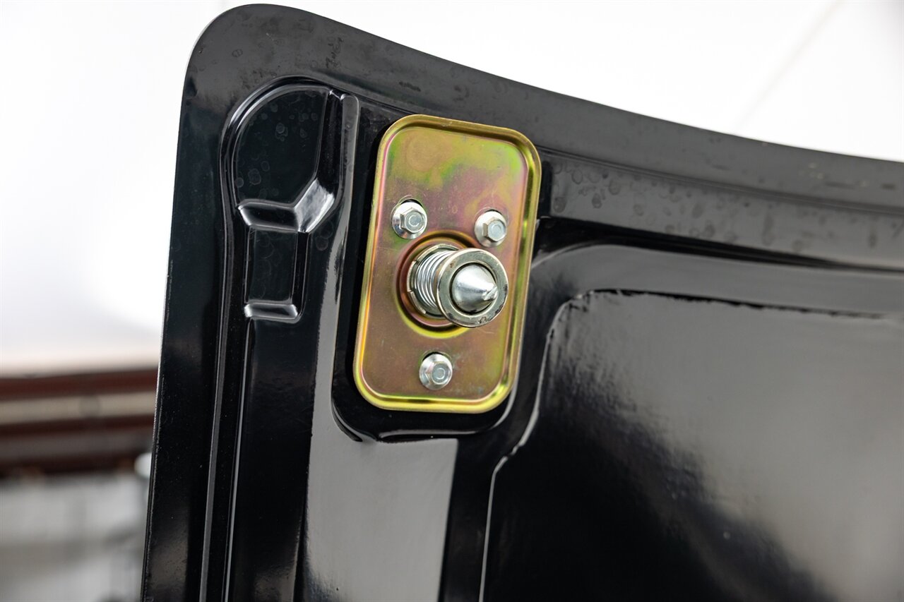 1962 Chevrolet Corvette   - Photo 52 - Springfield, MO 65802