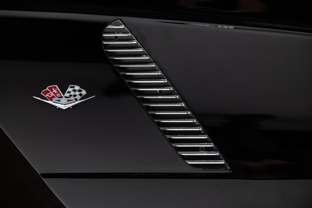 1962 Chevrolet Corvette   - Photo 17 - Springfield, MO 65802