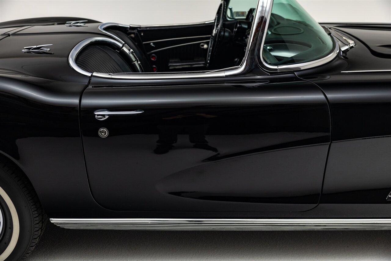 1962 Chevrolet Corvette   - Photo 40 - Springfield, MO 65802