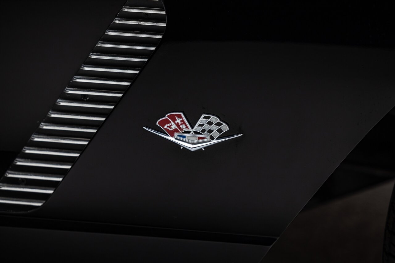 1962 Chevrolet Corvette   - Photo 38 - Springfield, MO 65802