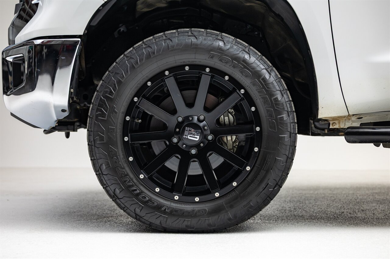 2018 Toyota Tundra Limited   - Photo 15 - Springfield, MO 65802