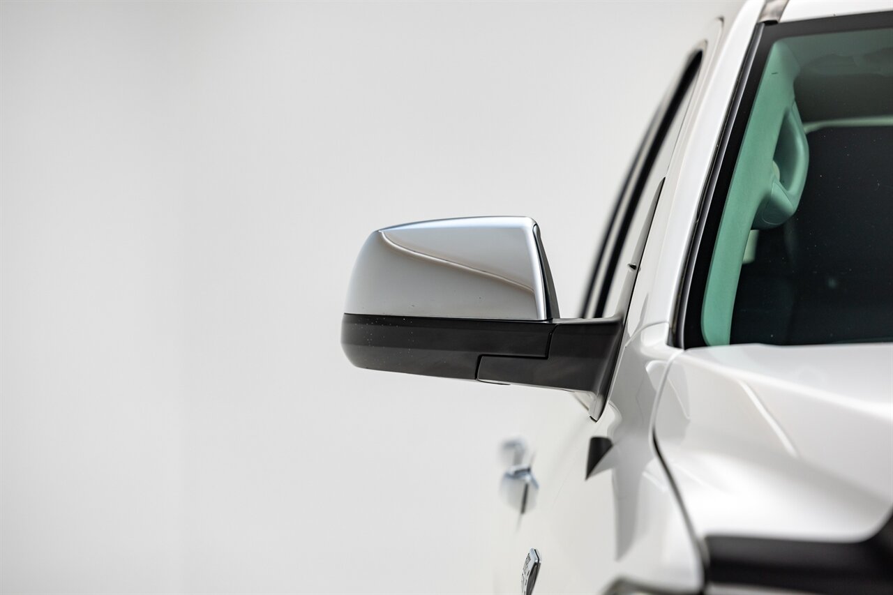 2018 Toyota Tundra Limited   - Photo 8 - Springfield, MO 65802