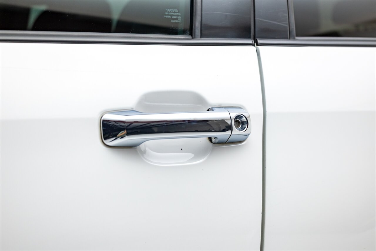 2018 Toyota Tundra Limited   - Photo 17 - Springfield, MO 65802