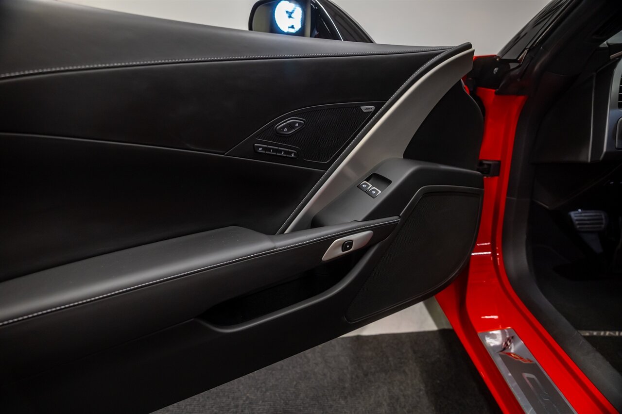2015 Chevrolet Corvette Stingray   - Photo 40 - Springfield, MO 65802