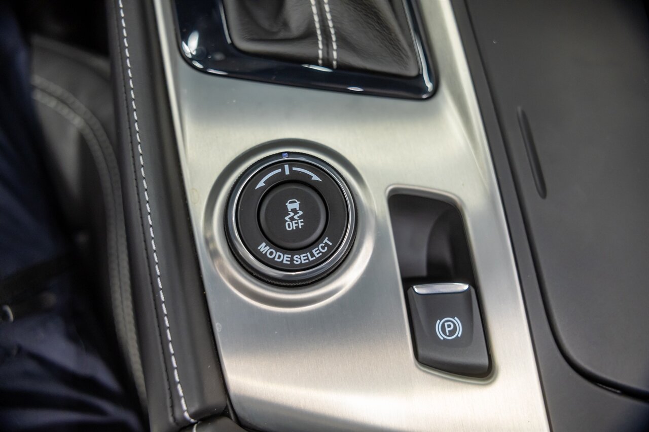 2015 Chevrolet Corvette Stingray   - Photo 33 - Springfield, MO 65802
