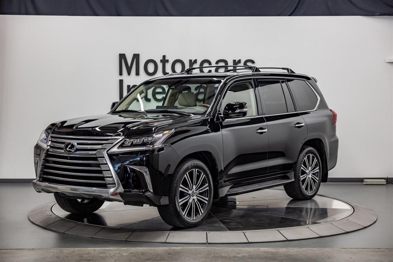 2020 Lexus LX 570 Two-Row   - Photo 1 - Springfield, MO 65802