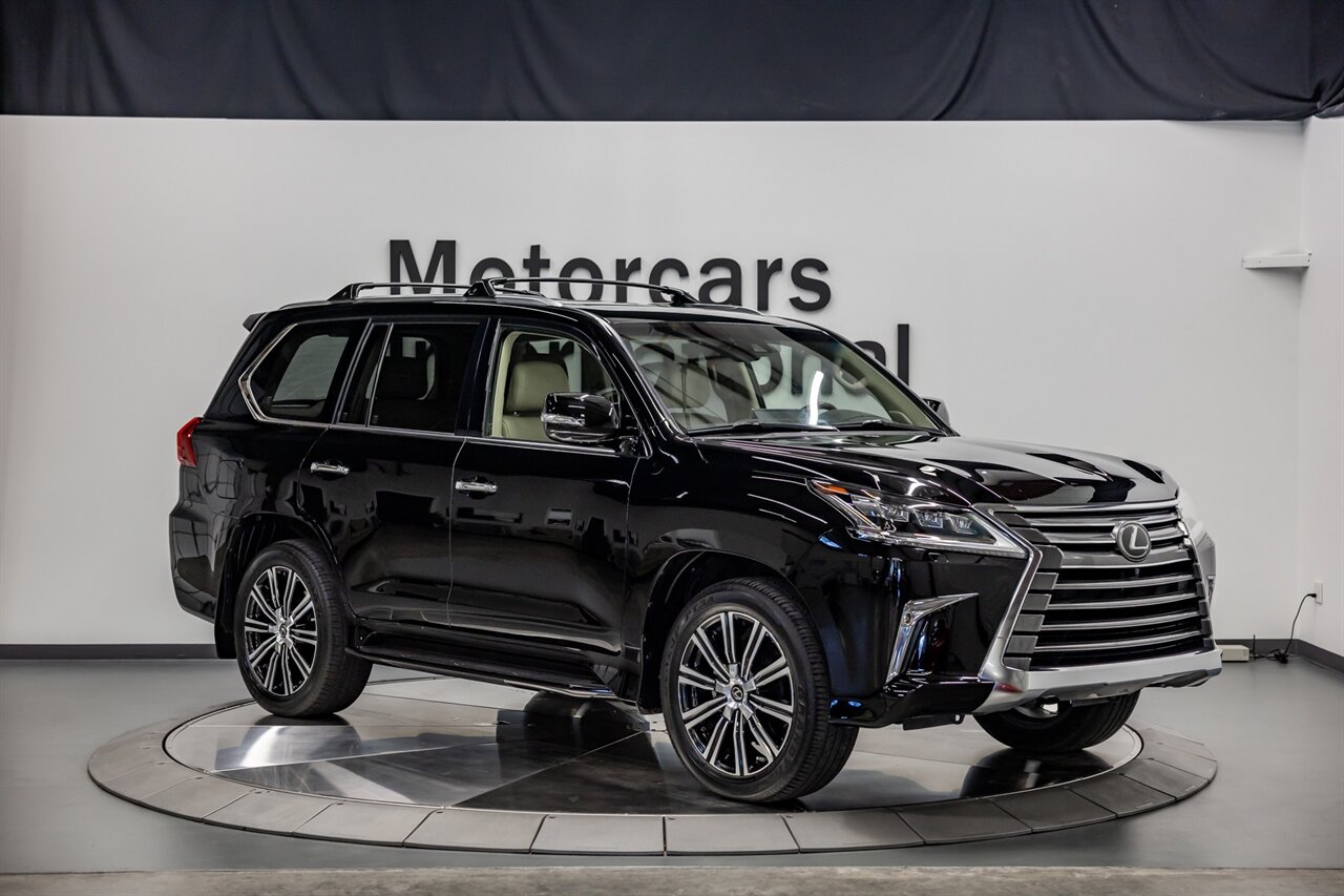 2020 Lexus LX 570 Two-Row   - Photo 9 - Springfield, MO 65802