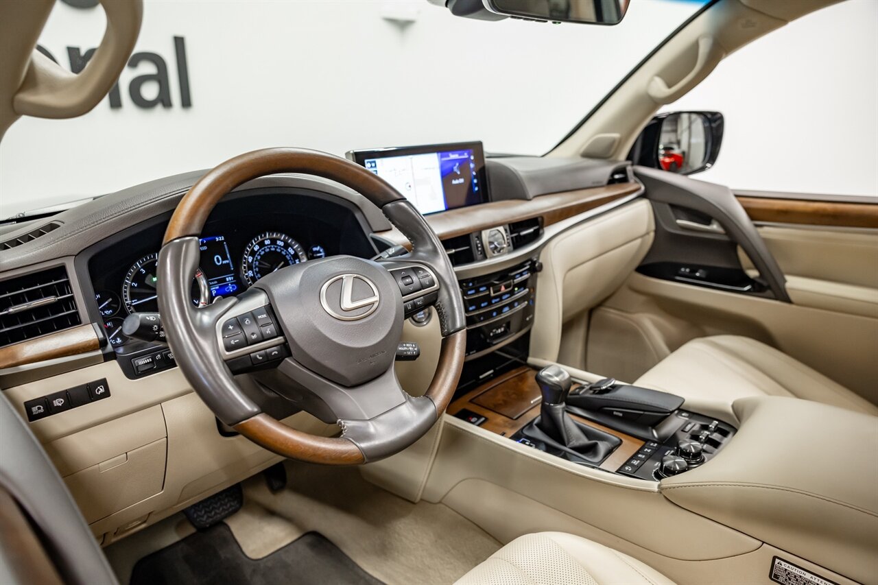 2020 Lexus LX 570 Two-Row   - Photo 22 - Springfield, MO 65802