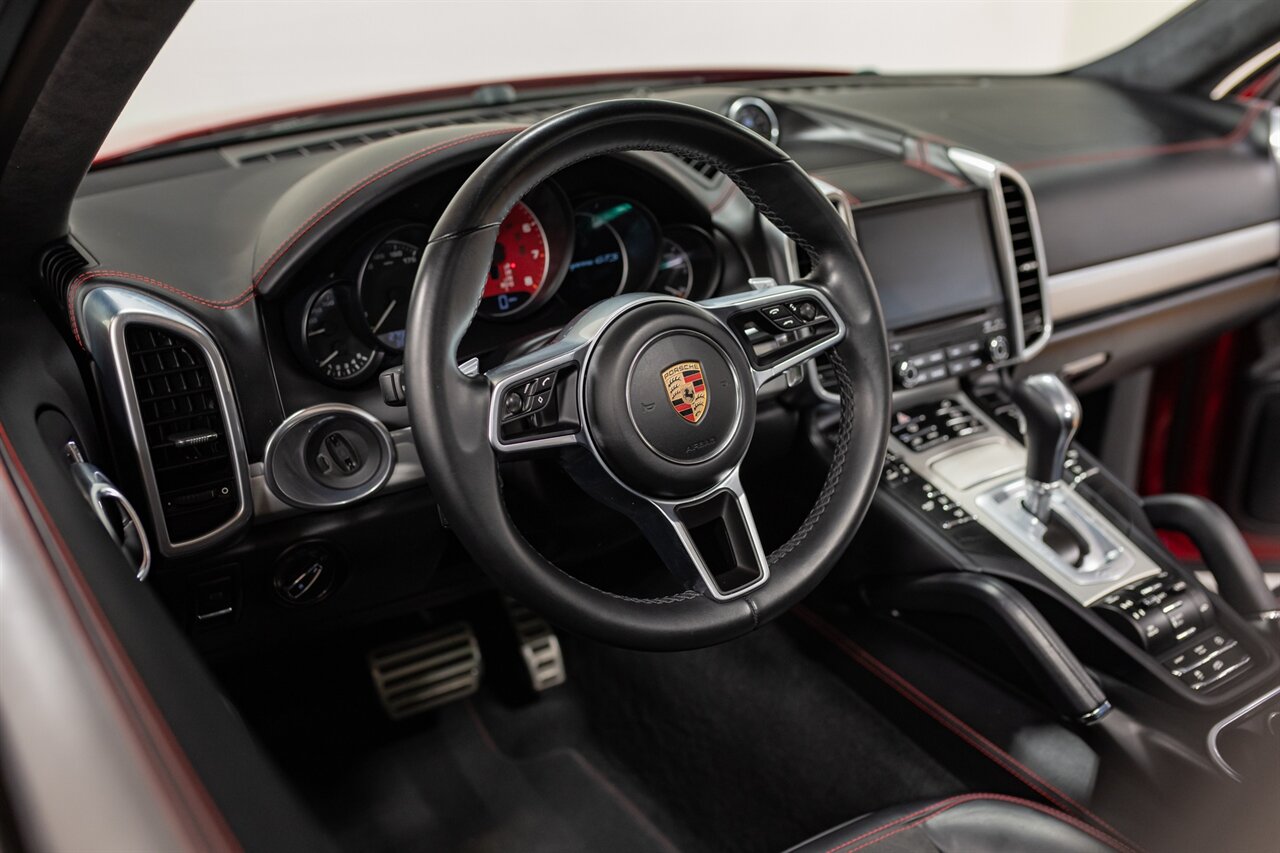 2017 Porsche Cayenne GTS   - Photo 25 - Springfield, MO 65802