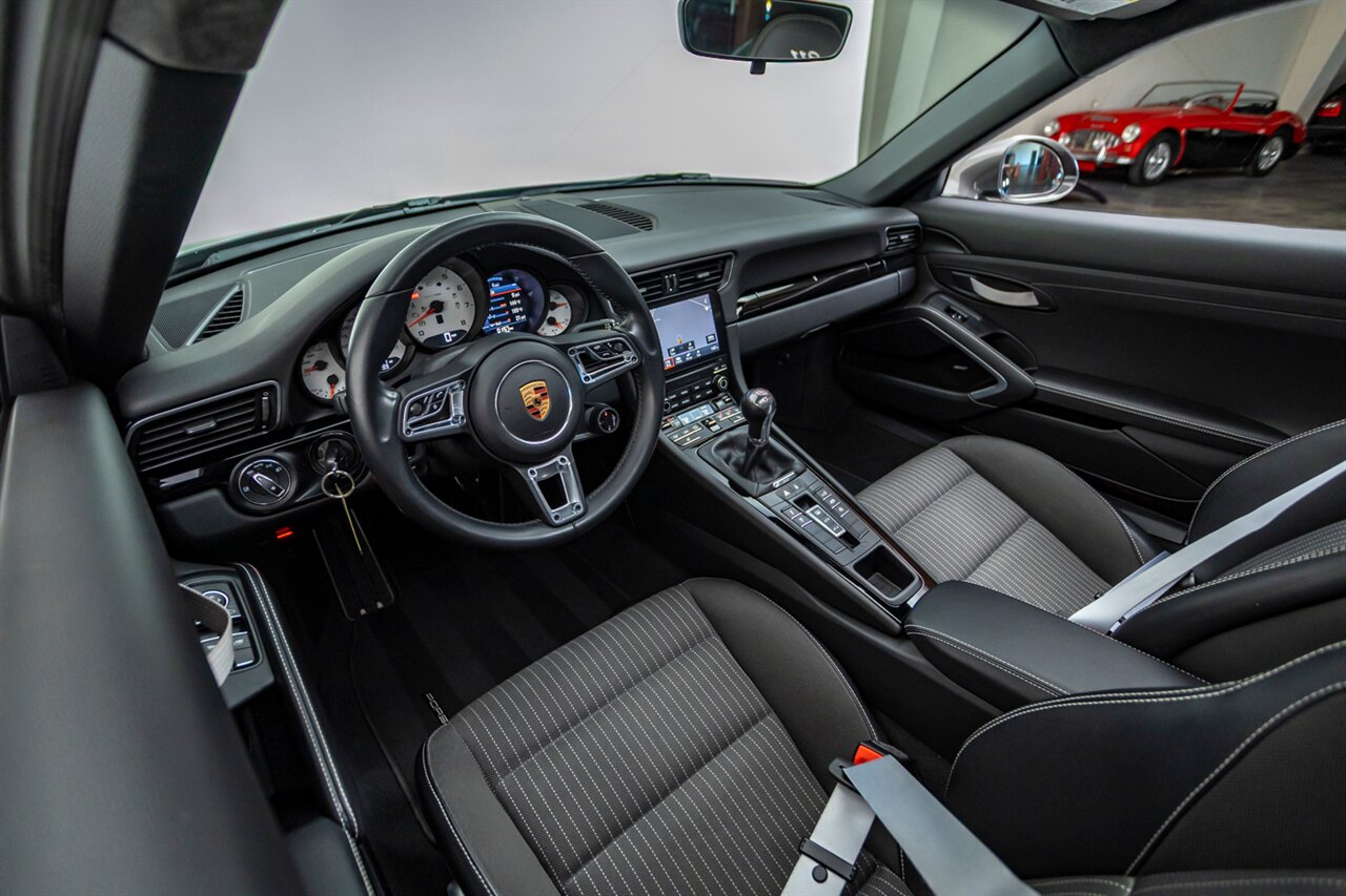 2018 Porsche 911 Carrera T   - Photo 35 - Springfield, MO 65802