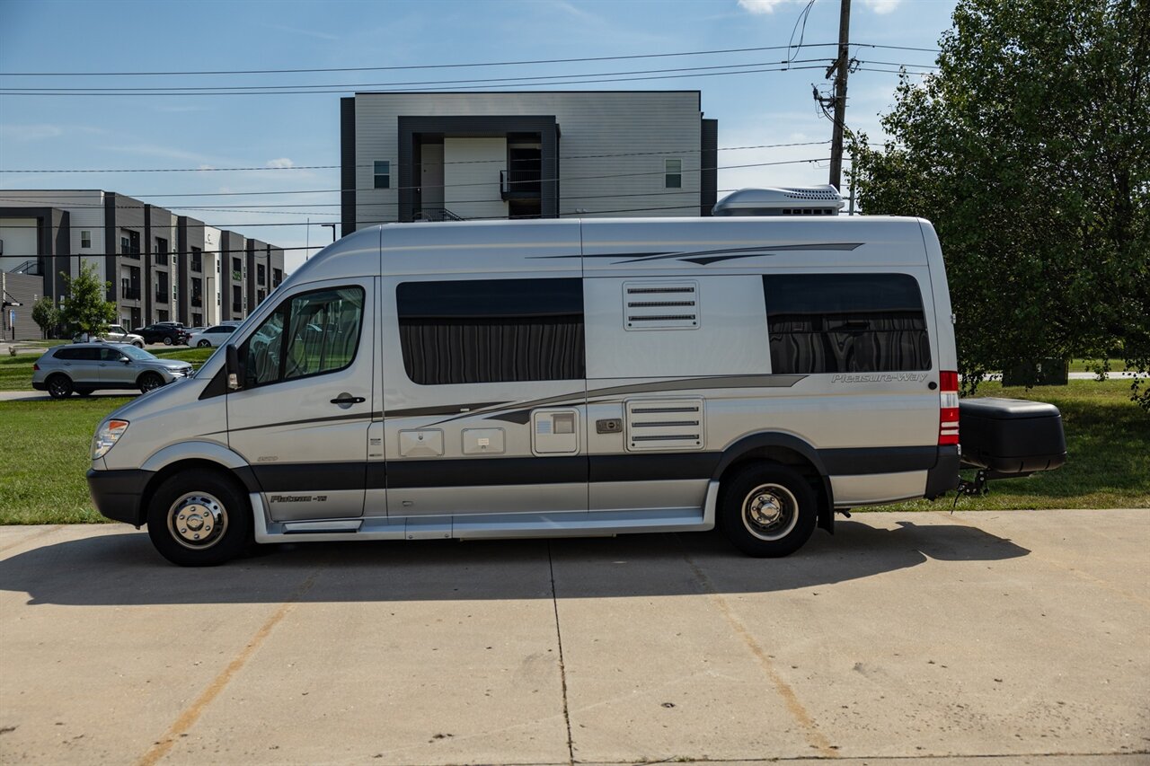 2013 Mercedes-Benz Sprinter 3500 Pleasure Way  PLATEAU TS - Photo 3 - Springfield, MO 65802