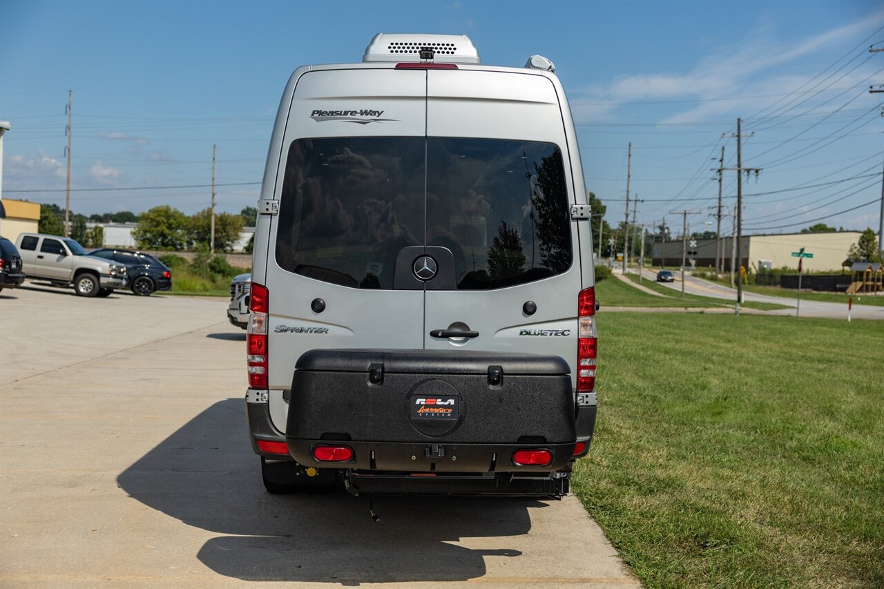 2013 Mercedes-Benz Sprinter 3500 Pleasure Way  PLATEAU TS - Photo 5 - Springfield, MO 65802