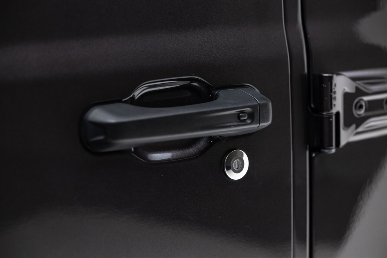 2020 Jeep Gladiator Rubicon   - Photo 16 - Springfield, MO 65802