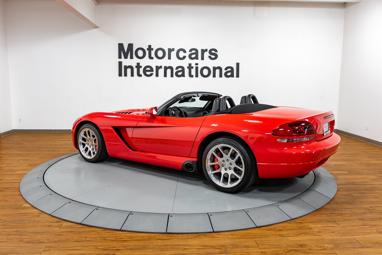 2005 Dodge Viper SRT-10   - Photo 49 - Springfield, MO 65802