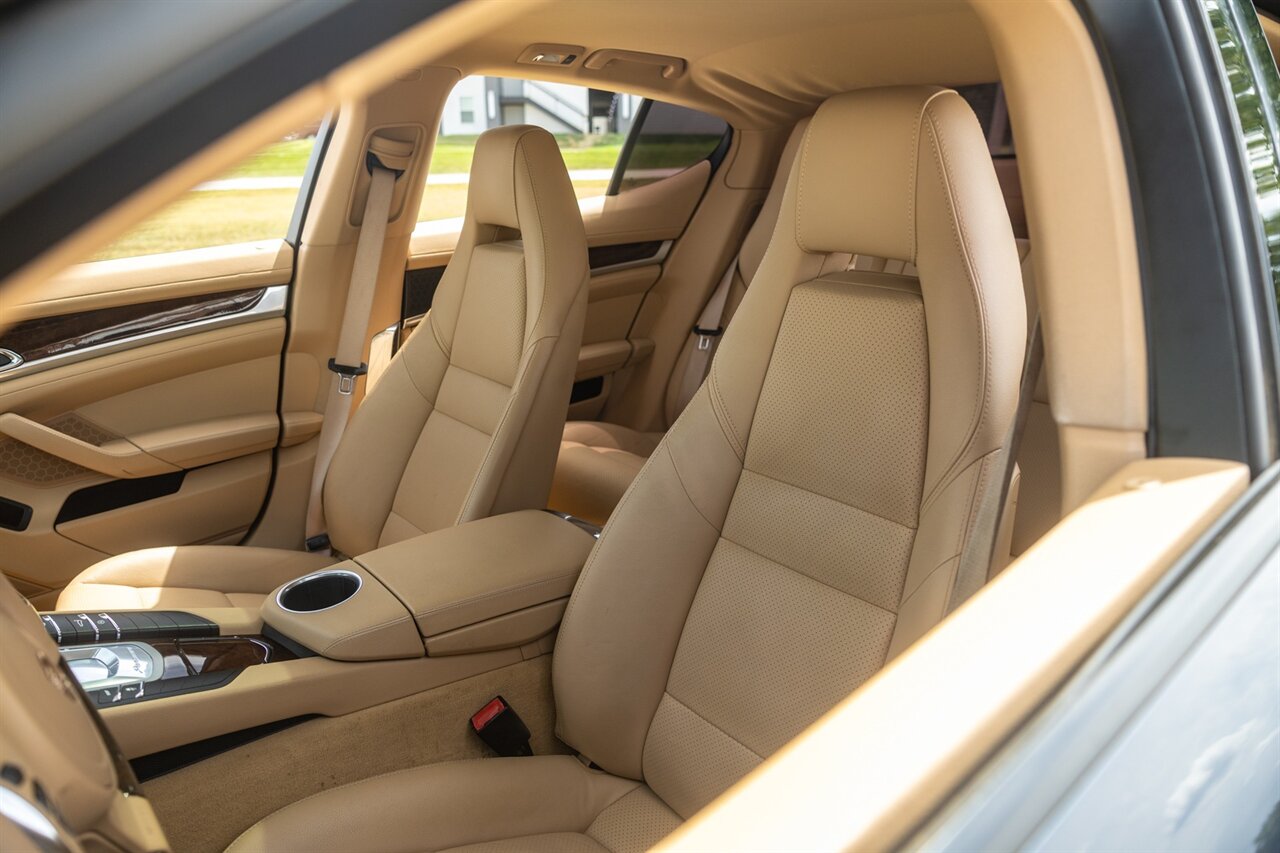 2011 Porsche Panamera 4 - Photo 2 - Springfield, MO 65802