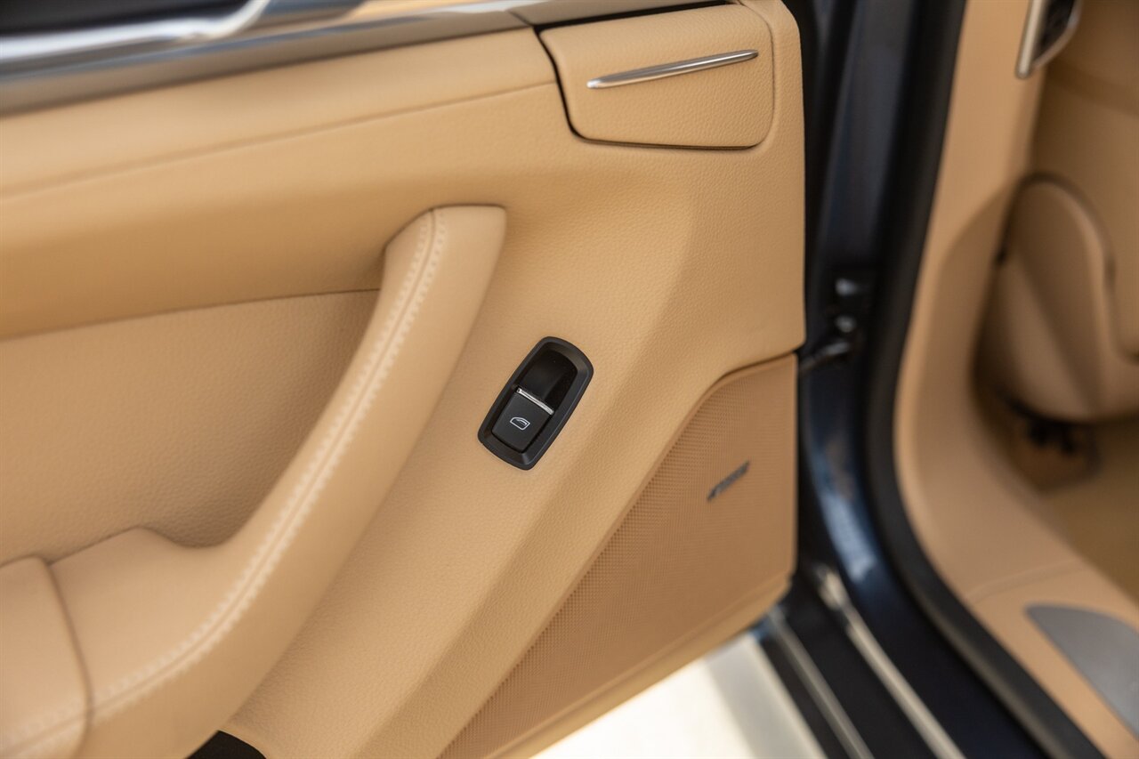 2011 Porsche Panamera 4 - Photo 33 - Springfield, MO 65802
