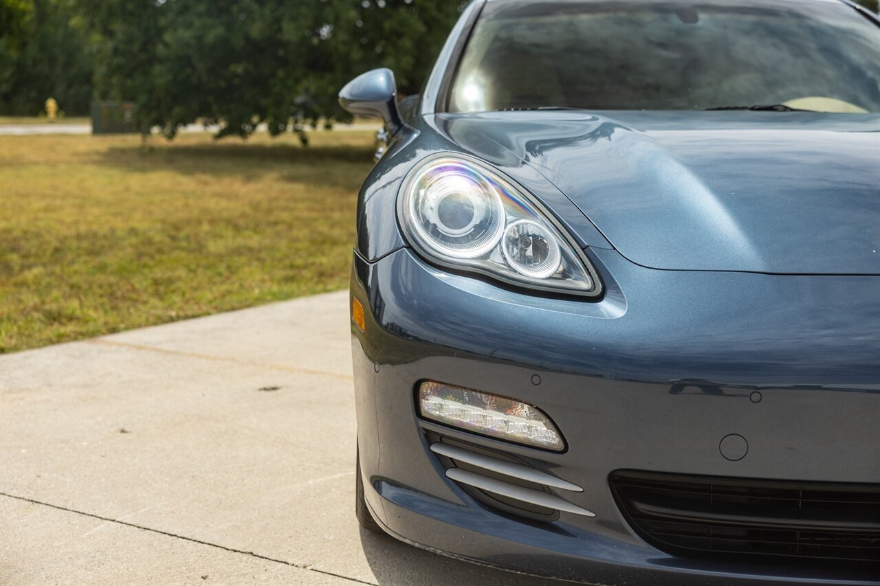 2011 Porsche Panamera 4 - Photo 9 - Springfield, MO 65802