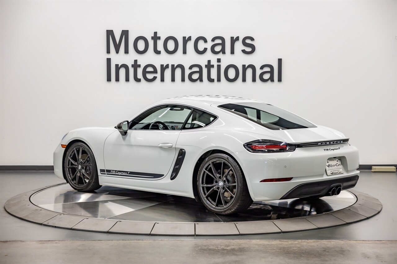 2021 Porsche 718 Cayman T   - Photo 4 - Springfield, MO 65802