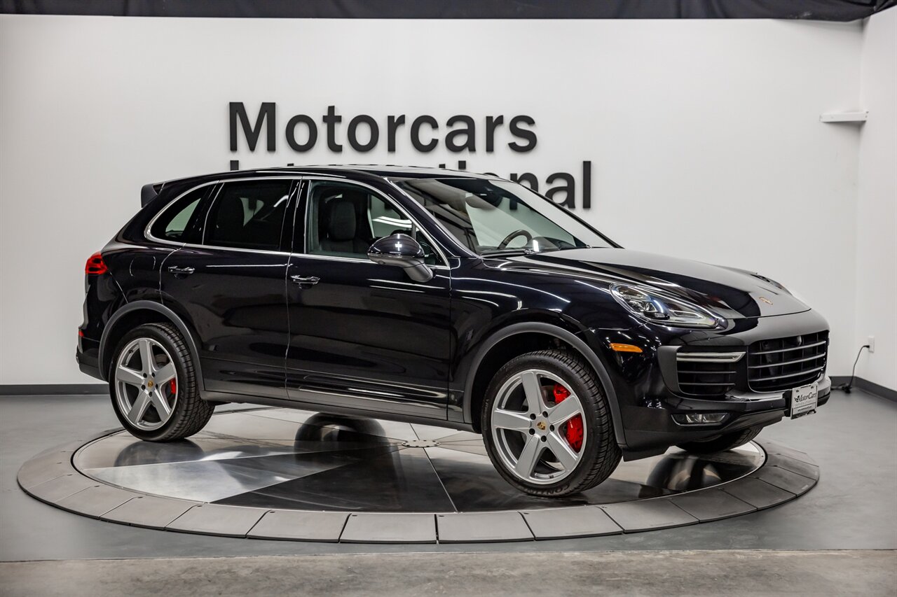 2018 Porsche Cayenne Turbo   - Photo 8 - Springfield, MO 65802