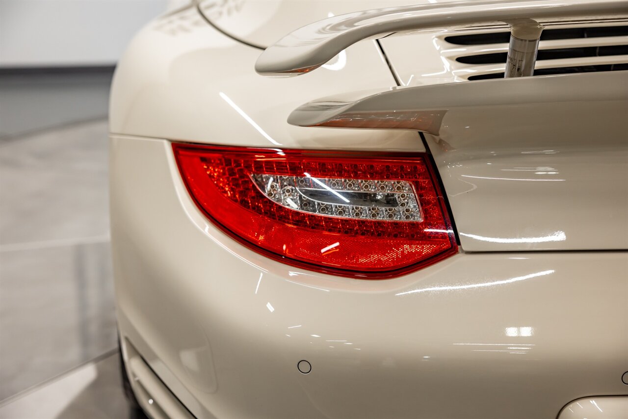 2011 Porsche 911 Turbo S   - Photo 34 - Springfield, MO 65802