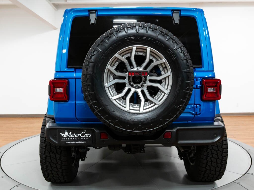 2021 Jeep Wrangler Unlimited Sahara  Ozark Mountain Edition - Photo 5 - Springfield, MO 65802