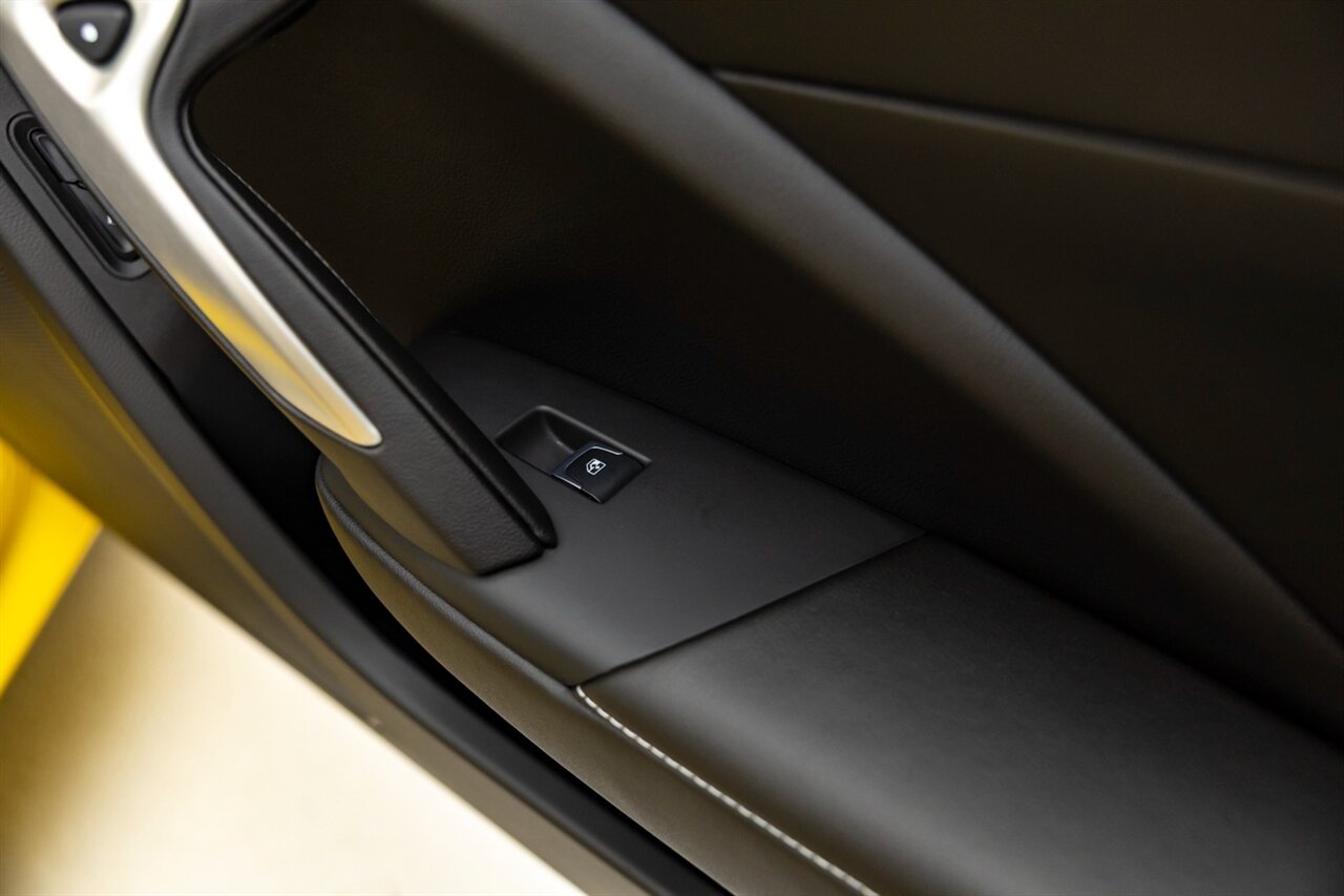 2014 Chevrolet Corvette Stingray Z51   - Photo 34 - Springfield, MO 65802