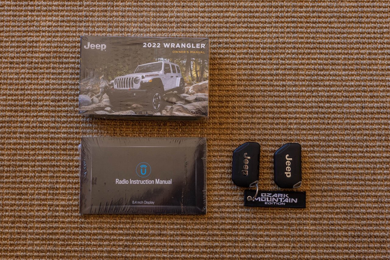 2022 Jeep Wrangler Unlimited Sahara   - Photo 56 - Springfield, MO 65802