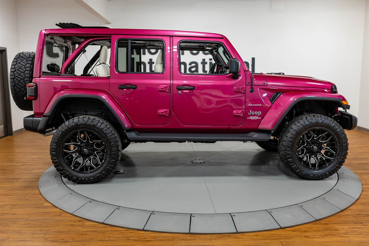 2022 Jeep Wrangler Unlimited Sahara   - Photo 15 - Springfield, MO 65802