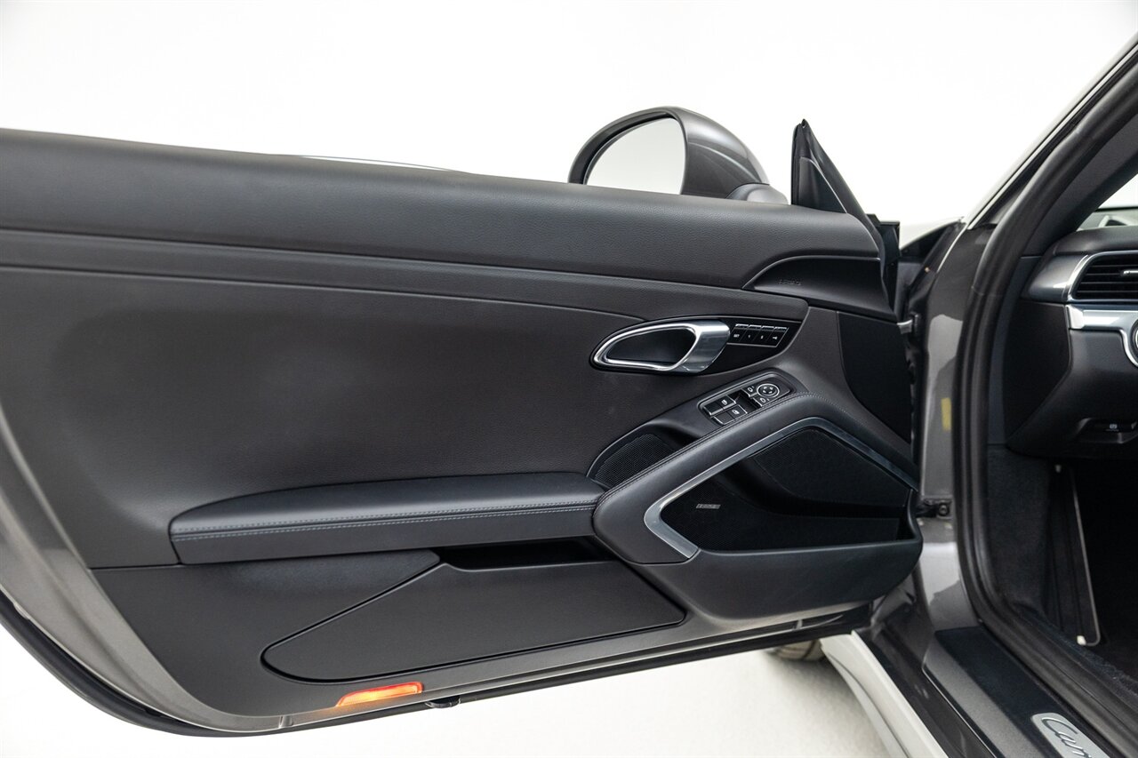 2016 Porsche 911 Carrera 4S   - Photo 33 - Springfield, MO 65802