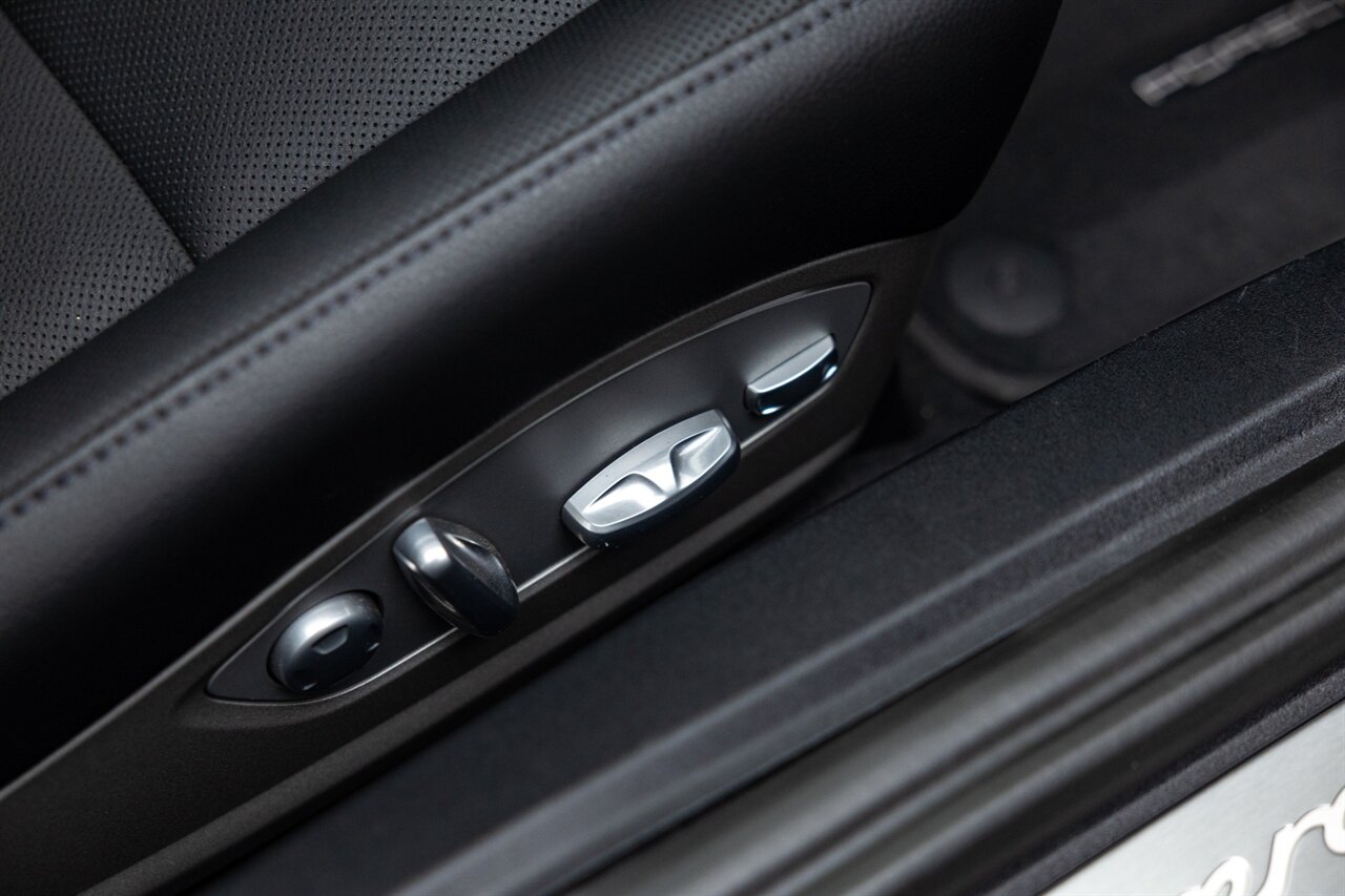 2016 Porsche 911 Carrera 4S   - Photo 31 - Springfield, MO 65802