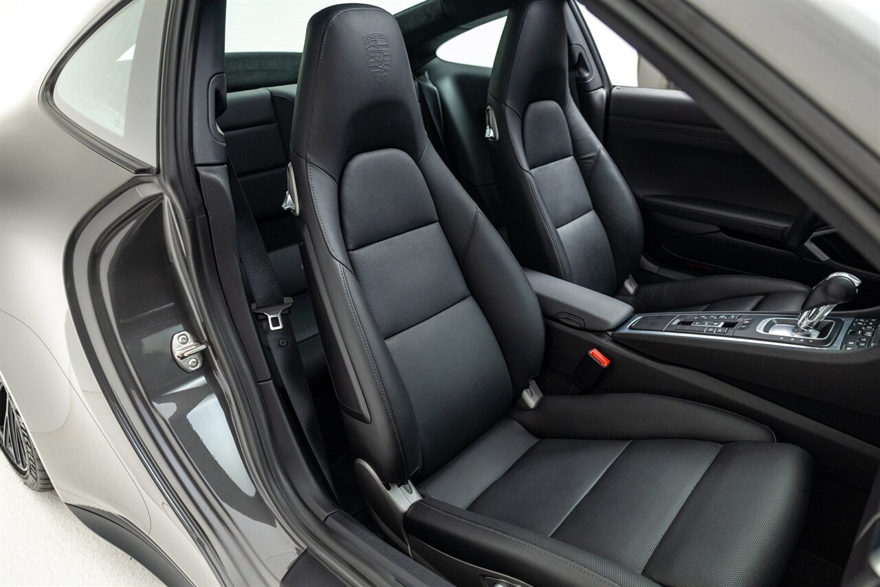 2016 Porsche 911 Carrera 4S   - Photo 24 - Springfield, MO 65802