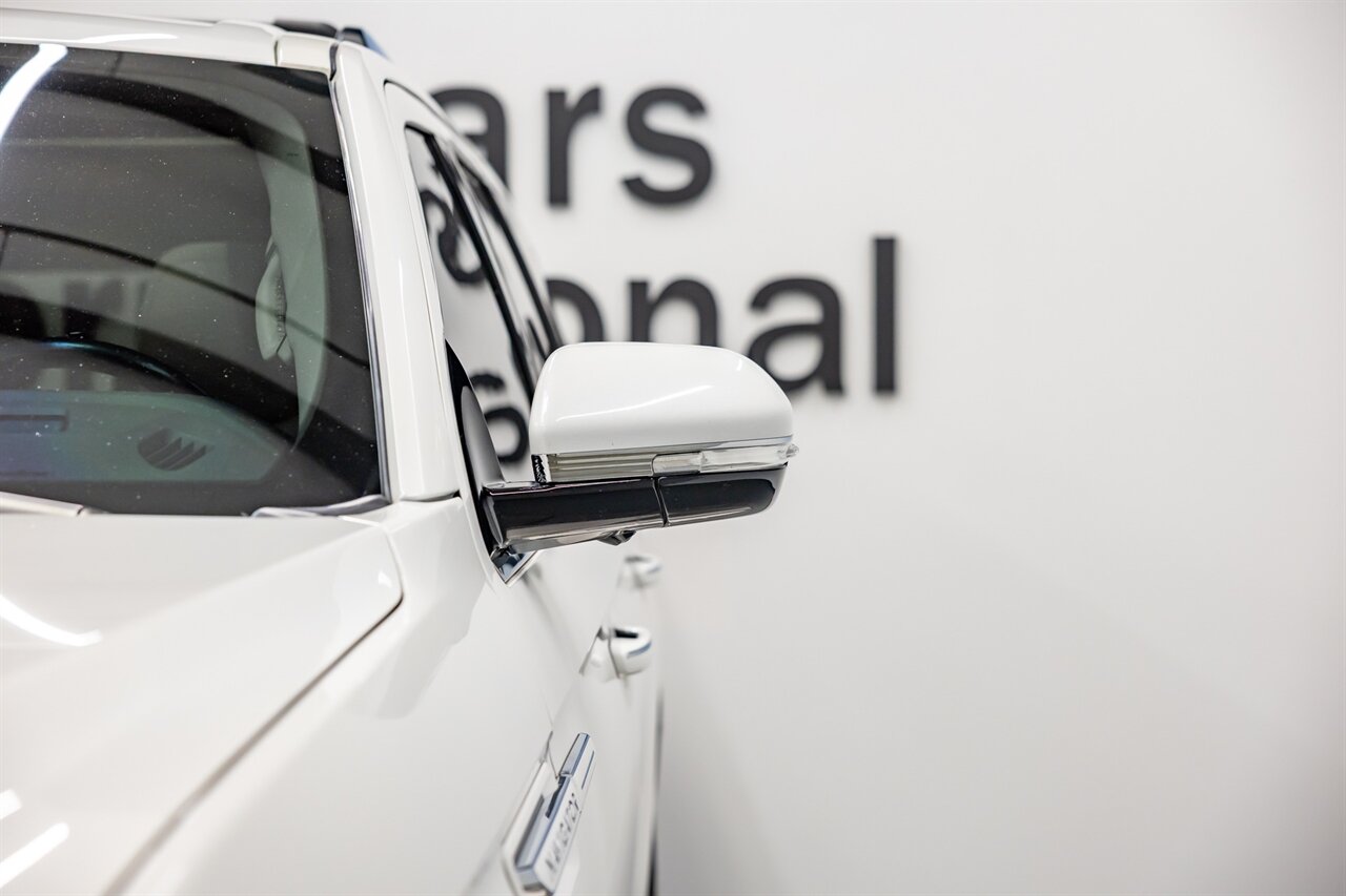 2021 Lincoln Navigator Reserve   - Photo 14 - Springfield, MO 65802