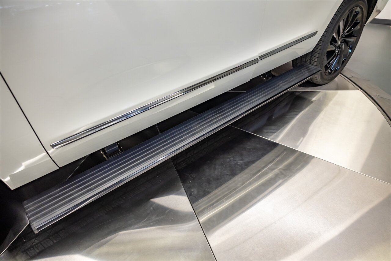 2021 Lincoln Navigator Reserve   - Photo 19 - Springfield, MO 65802