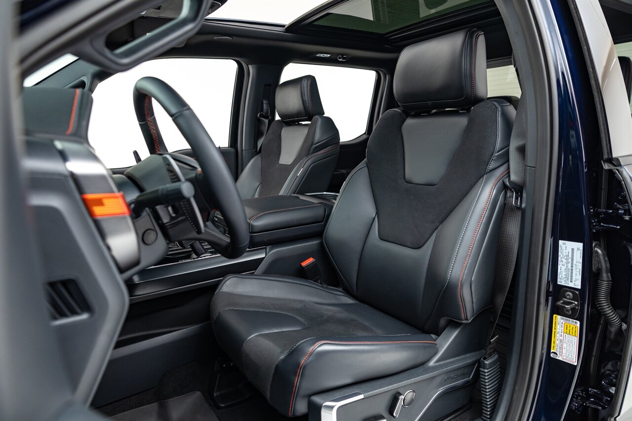 2025 Ford F-150 Raptor - Photo 2 - Springfield, MO 65802